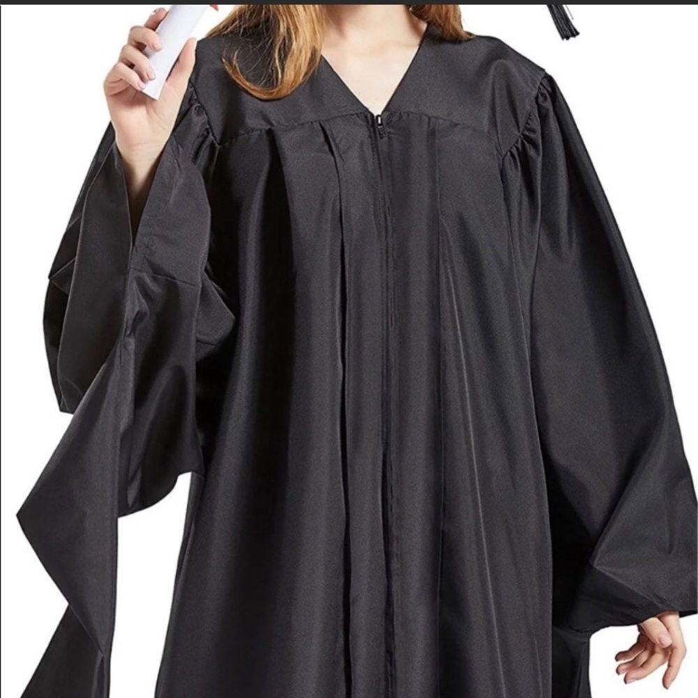 Unisex black graduation gown 👩‍🎓